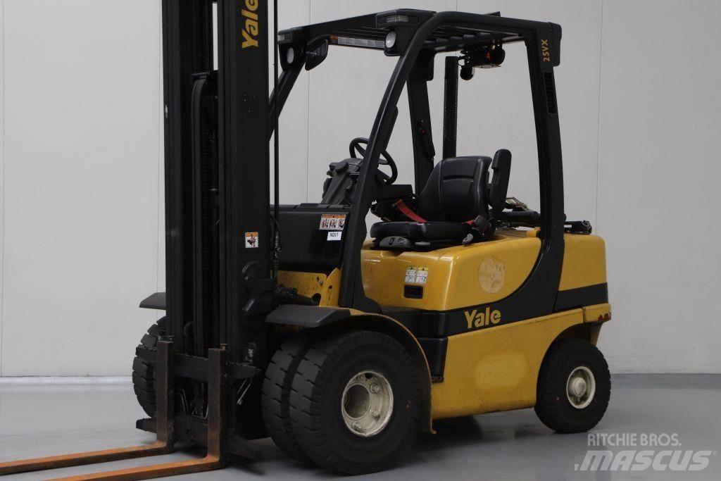 Yale GLP25VX Gázüzemű targoncák