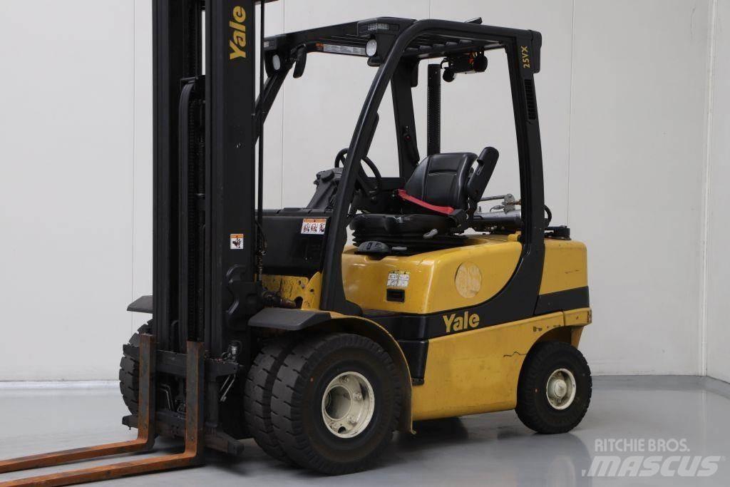 Yale GLP25VX Gázüzemű targoncák