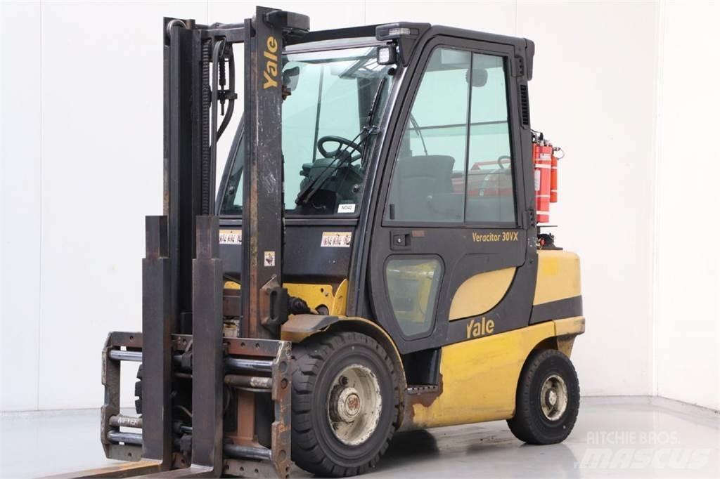 Yale GLP30VX Gázüzemű targoncák