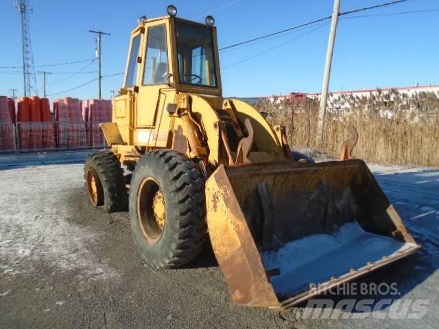 CAT 920 Gumikerekes homlokrakodók
