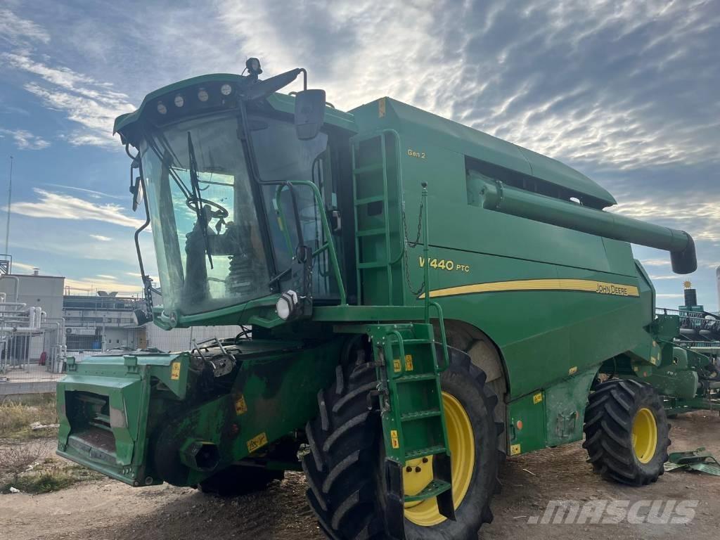 John Deere W 440 PTC Kombájnok