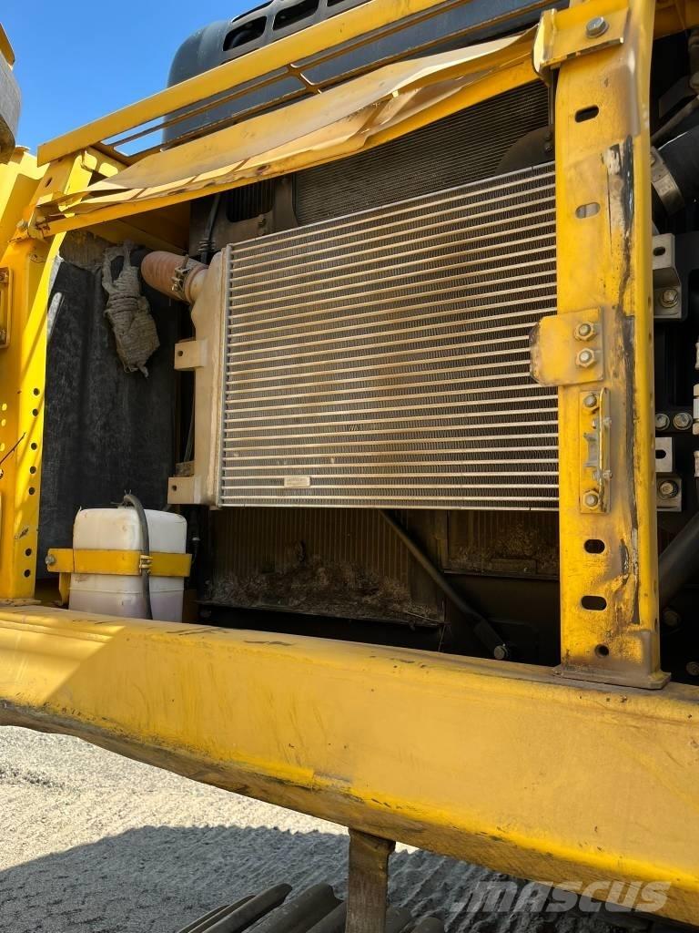 Komatsu PC 390 LC-10 Lánctalpas kotrók