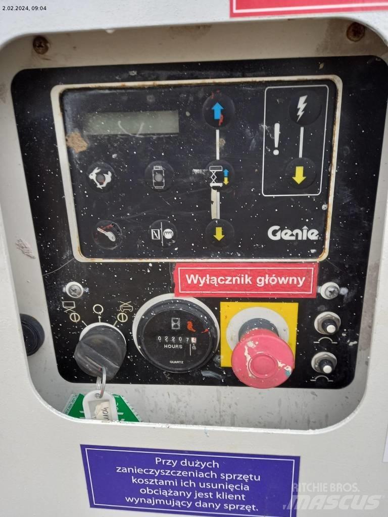 Genie GS 3369 RT Ollós emelők