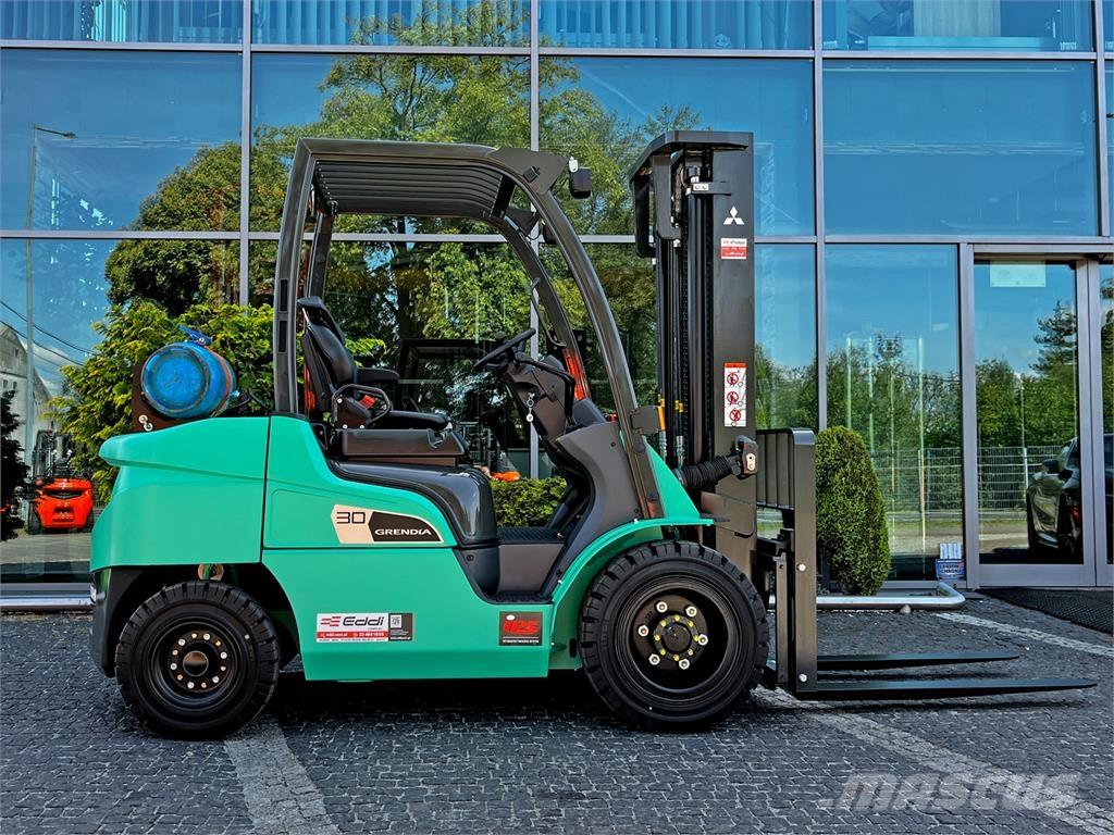 Mitsubishi FG30N Gázüzemű targoncák