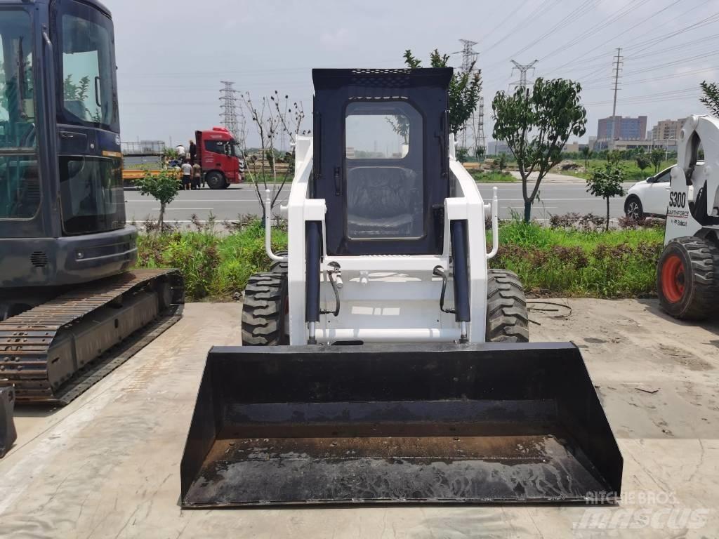 Bobcat S 130 Kompaktrakodók