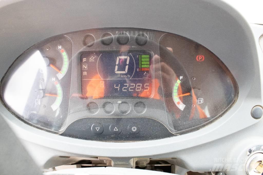 Hitachi ZW150-6 Gumikerekes homlokrakodók