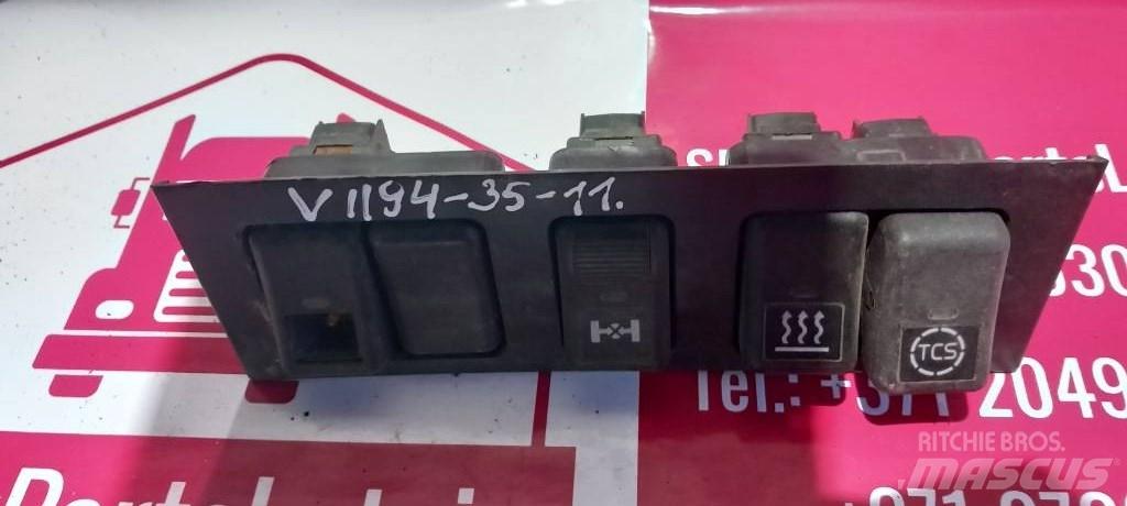 Volvo FH 12. 3175615 Vezetőfülke és belső tartozékok