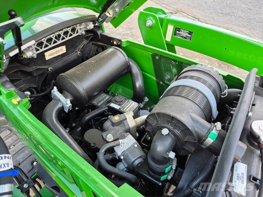 John Deere 3025E Traktorok