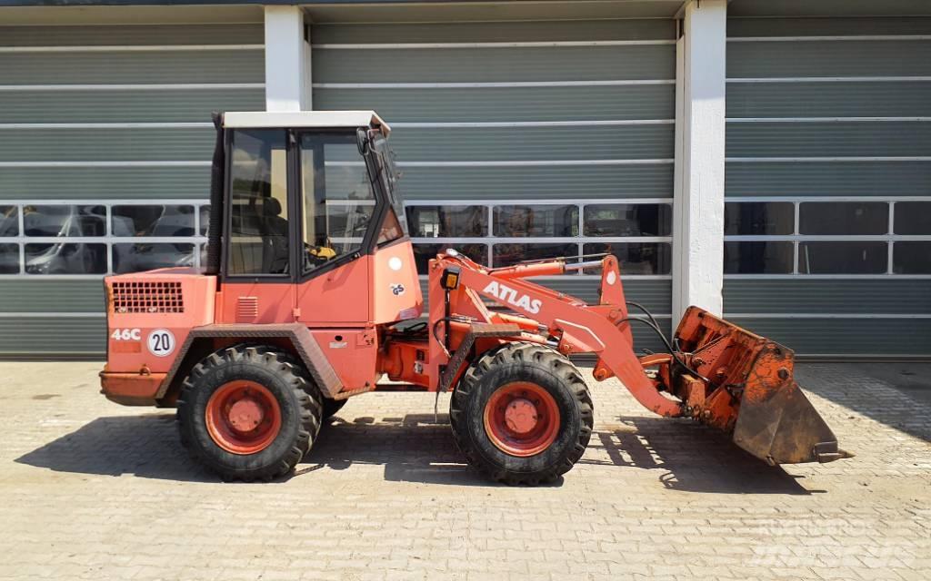Atlas AR 46 C Gumikerekes homlokrakodók