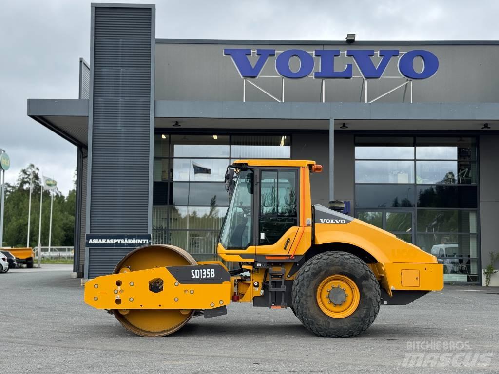 Volvo SD 135 B Egydobos hengerek