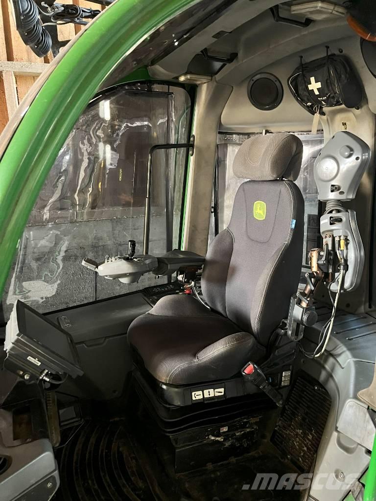 John Deere 1210E Kihordók