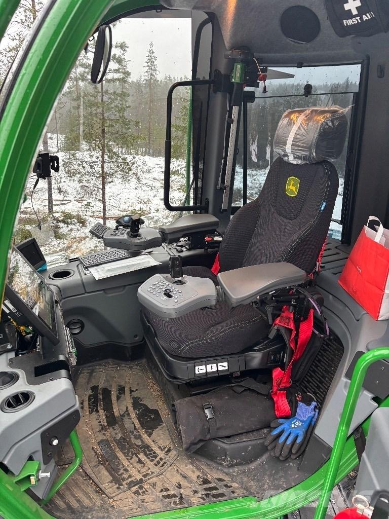 John Deere 1170G Betakarítók