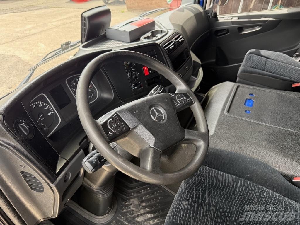Mercedes-Benz 1630L Platós / Ponyvás teherautók