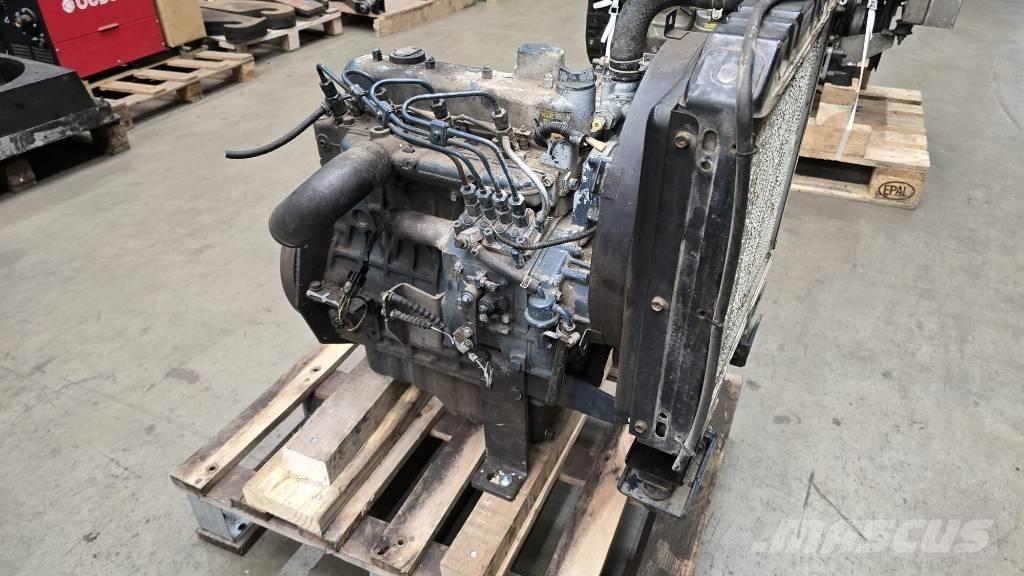 Kubota V1305-E Motorok