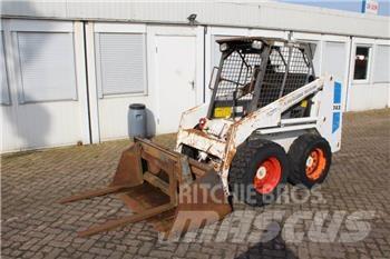 Bobcat 743 Kompaktrakodók
