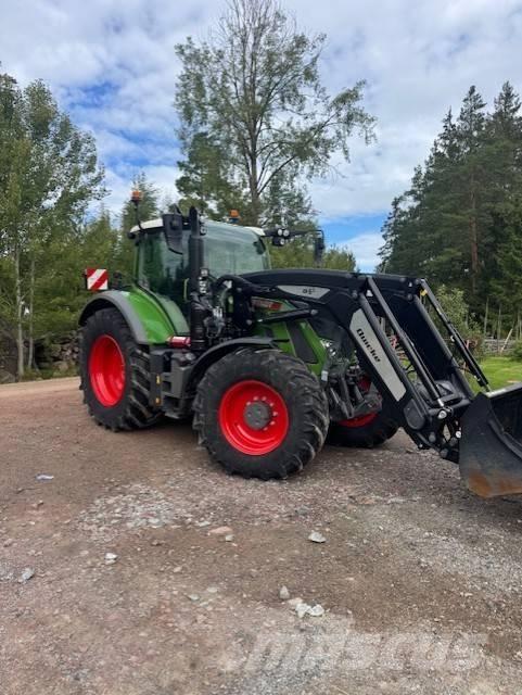 Fendt 716 Vario Traktorok