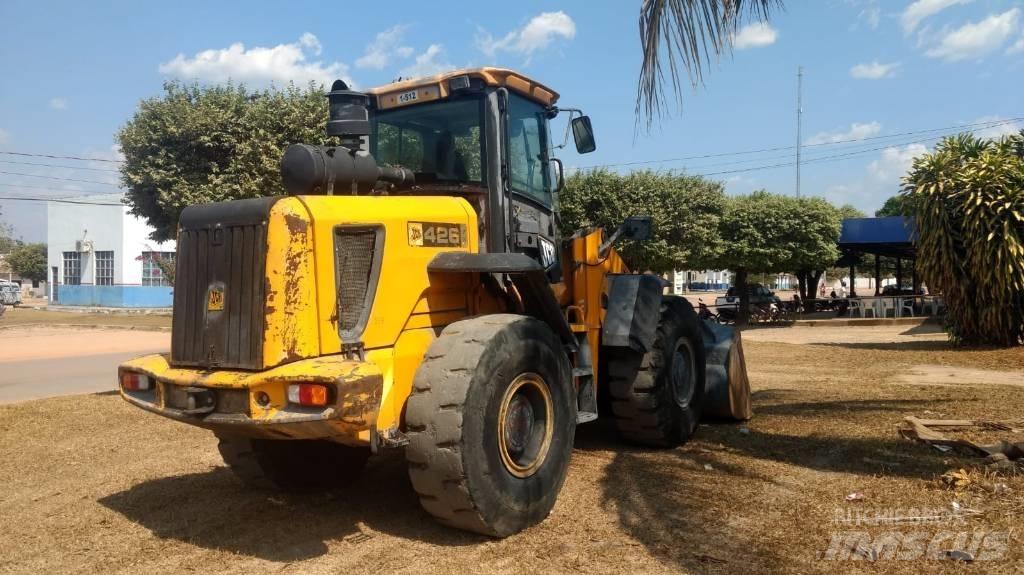 JCB 426 Gumikerekes homlokrakodók
