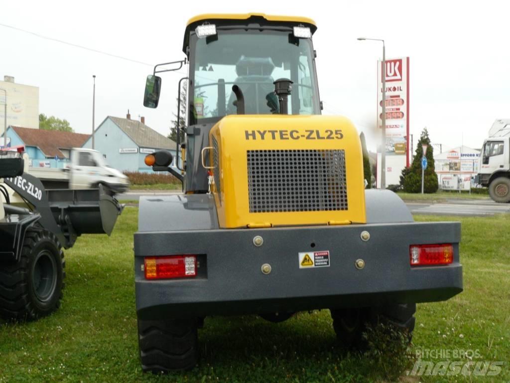 Hytec ZL25 Gumikerekes homlokrakodók