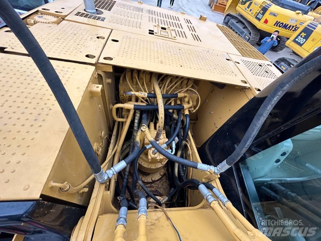 CAT 320C Lánctalpas kotrók