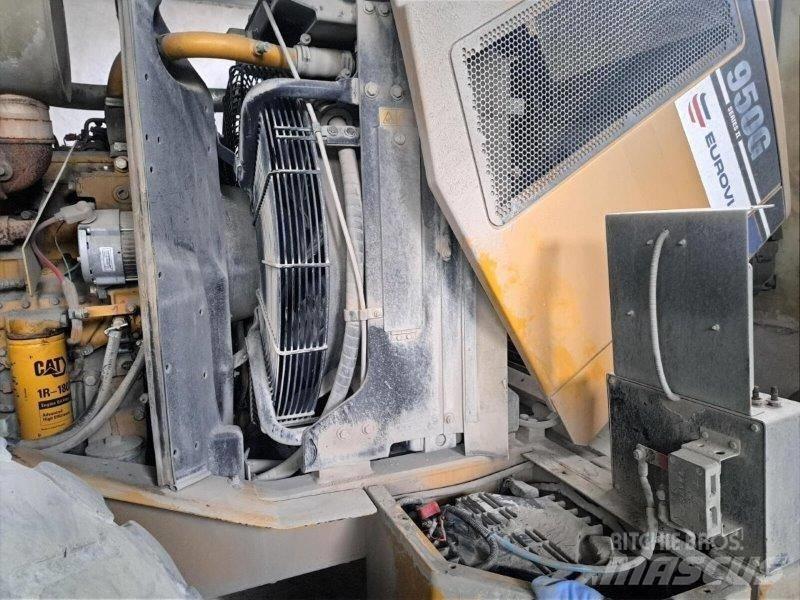 CAT 950 Gumikerekes homlokrakodók