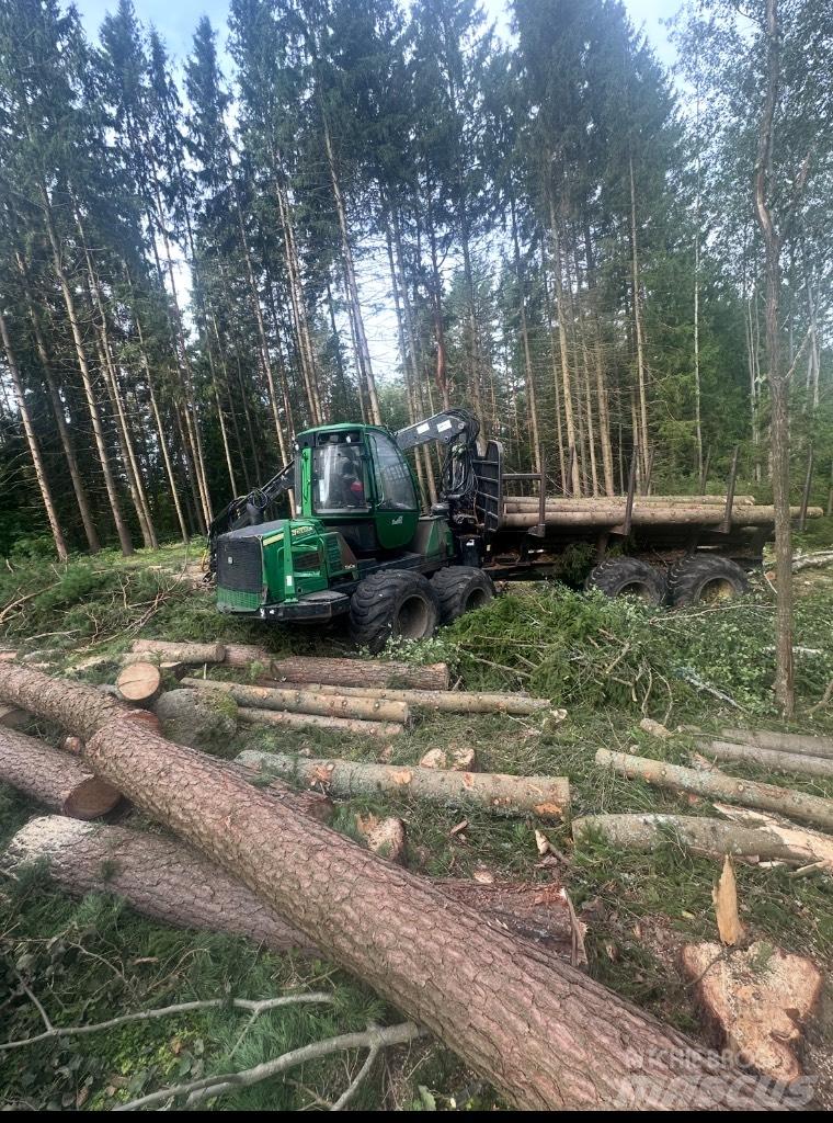 John Deere 1110 E Kihordók