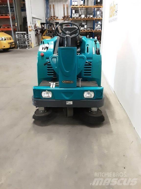 Eureka VEEGMACHINE Úttakarító gépek