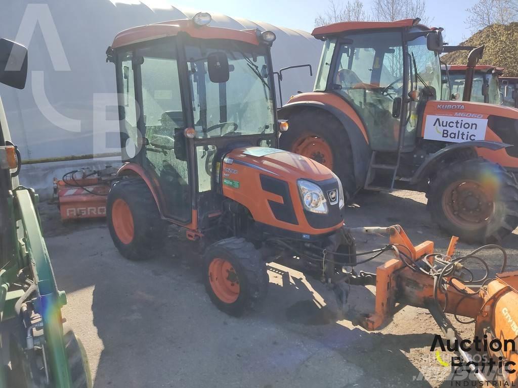 Kioti CK 2810 Traktorok