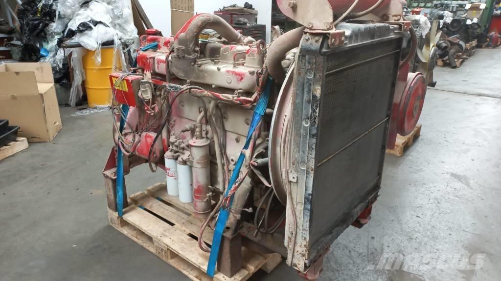 Volvo TD121G Motorok