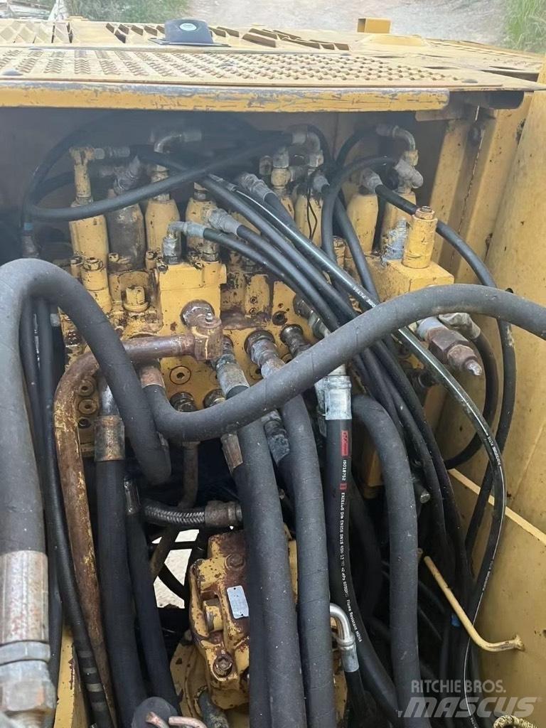 CAT 312 C Lánctalpas kotrók