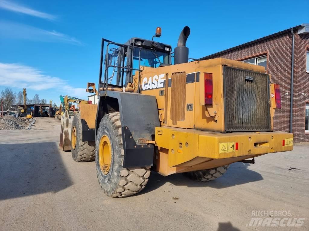 CASE 921 C/2 Gumikerekes homlokrakodók