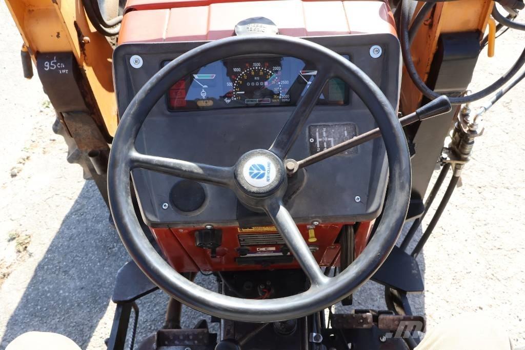 New Holland 70-56 Traktorok