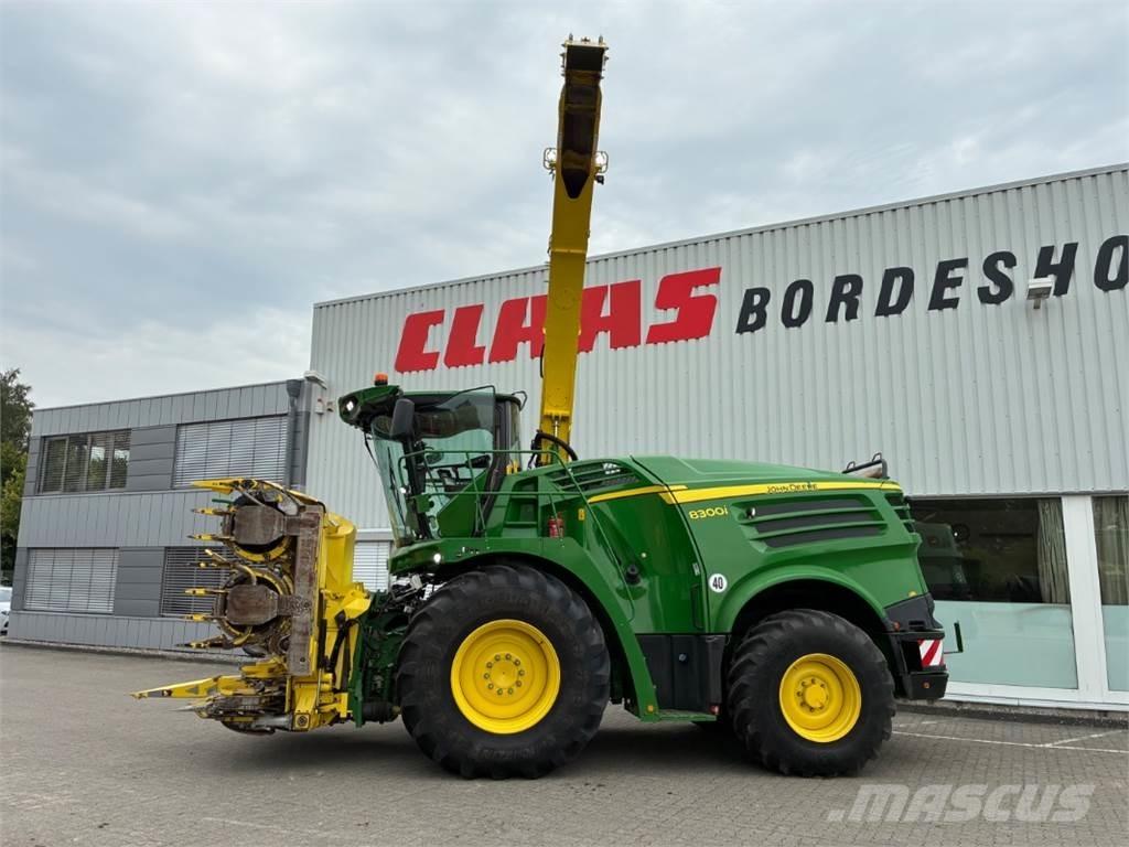 John Deere 8300i Szecskázók