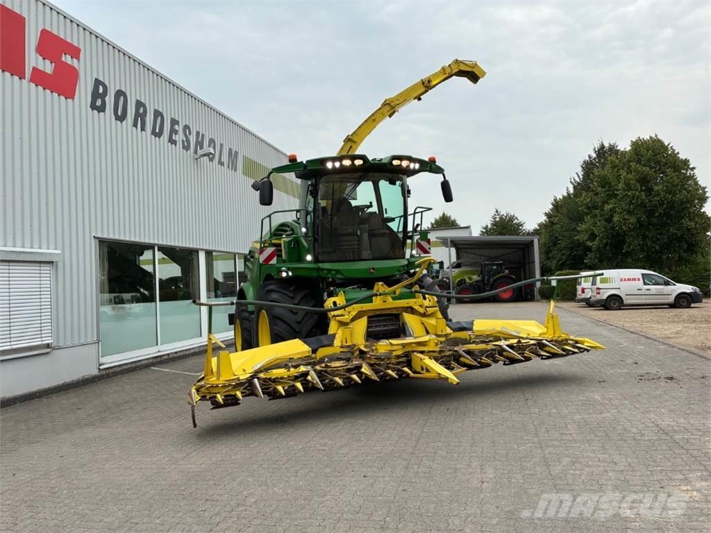 John Deere 8300i Szecskázók
