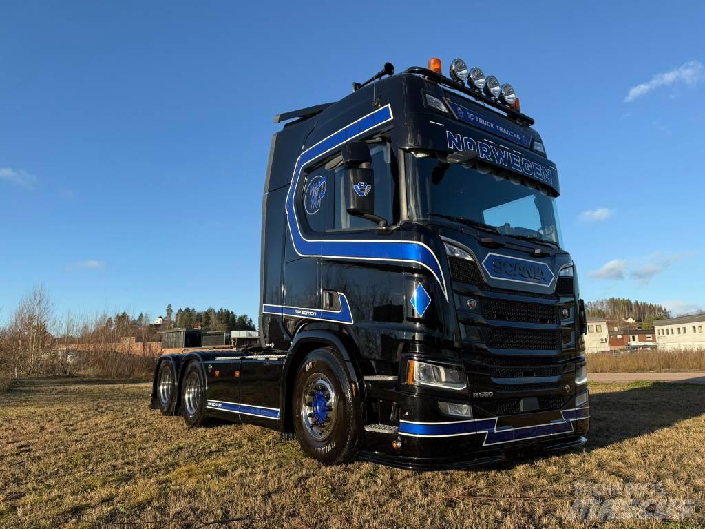Scania R 650 Nyergesvontatók