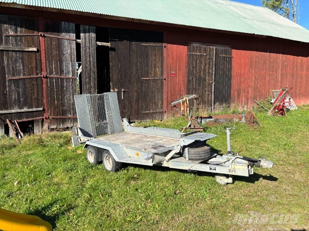 Ifor Williams 2 HB Mélybölcsős