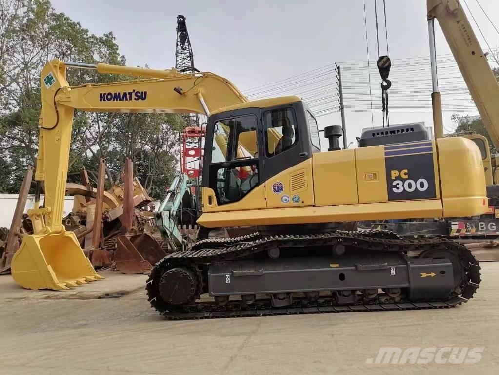 Komatsu PC 300 Lánctalpas kotrók