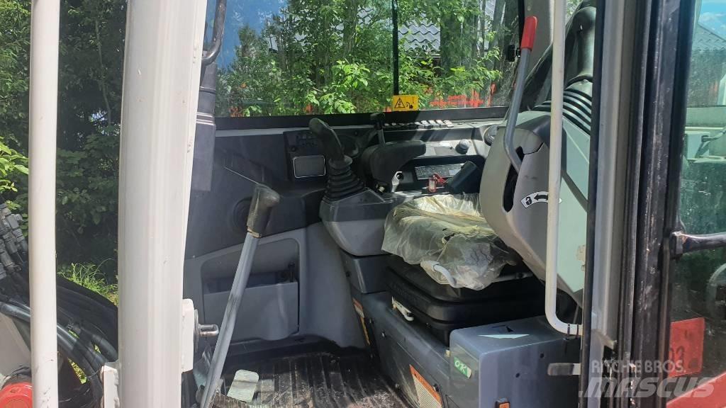 Takeuchi TB230 Mini kotrók < 7t
