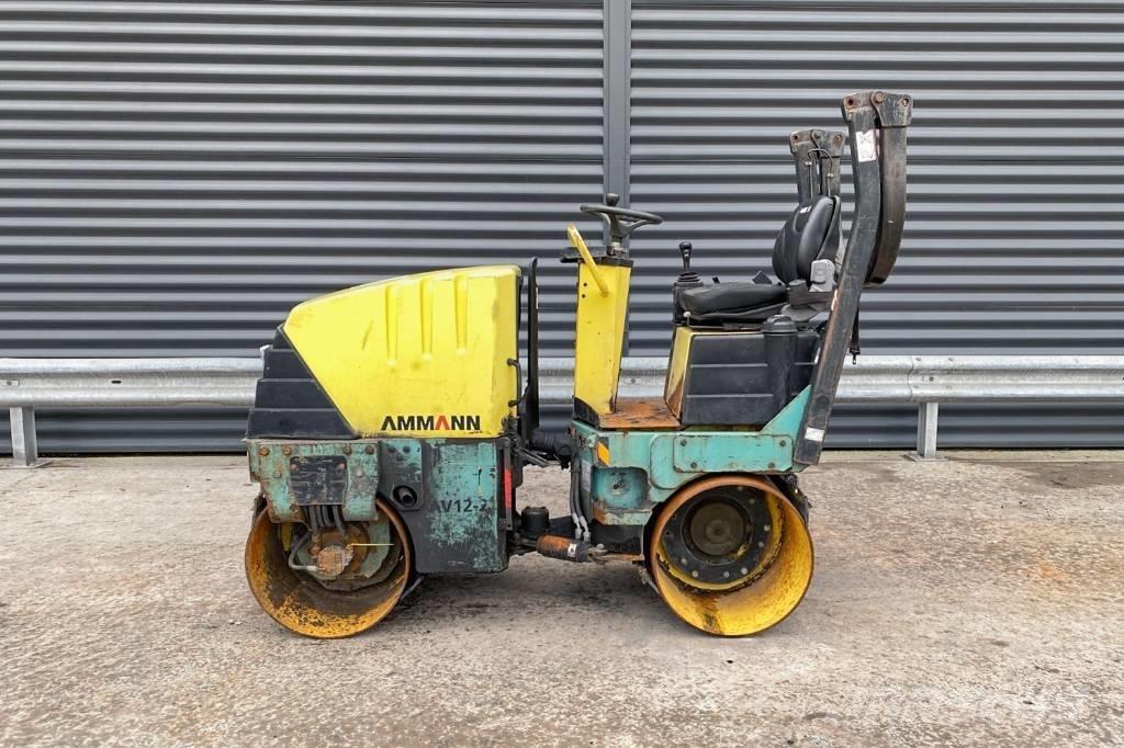 Ammann AV 12-2 Ikerdobos hengerek
