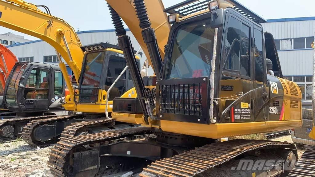 CAT 326D Lánctalpas kotrók