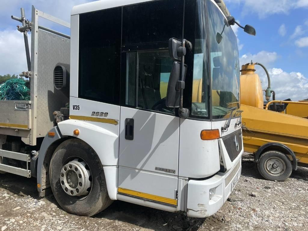 Mercedes-Benz 2629 Platós / Ponyvás teherautók
