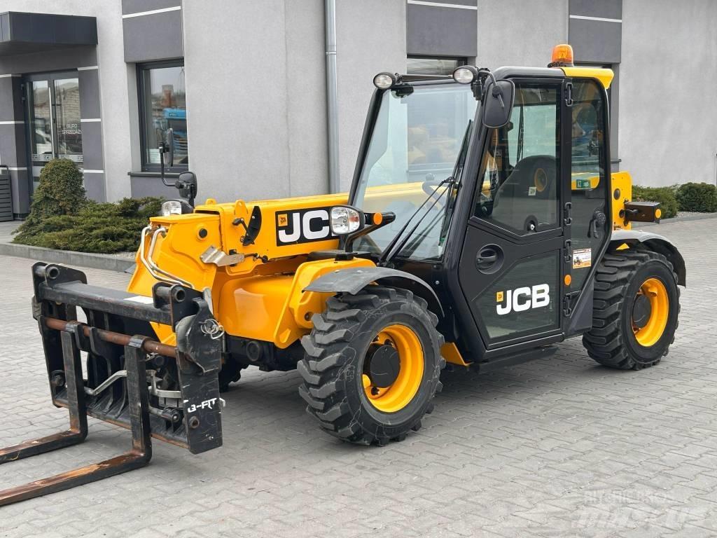 JCB 525-60 Teleszkópos rakodók