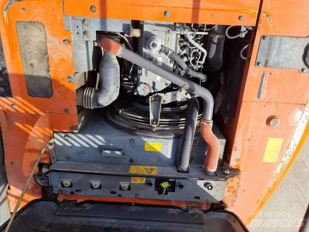 Hitachi ZX 210 LC-3 Lánctalpas kotrók