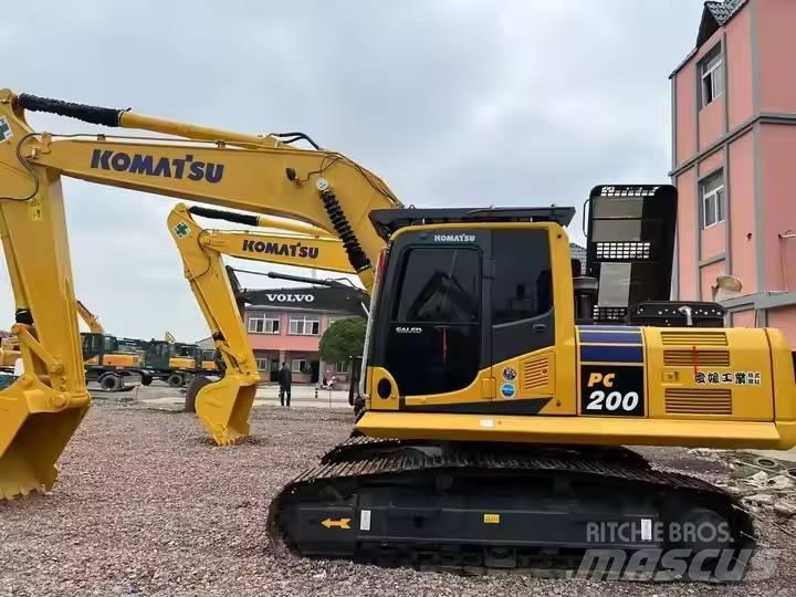 Komatsu PC 200 Lánctalpas kotrók
