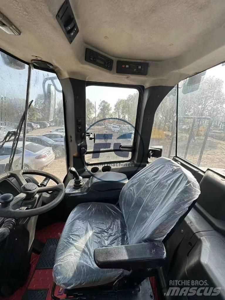 LiuGong 856 H Gumikerekes homlokrakodók