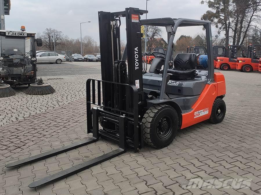 Toyota 02-8FGF20 Gázüzemű targoncák