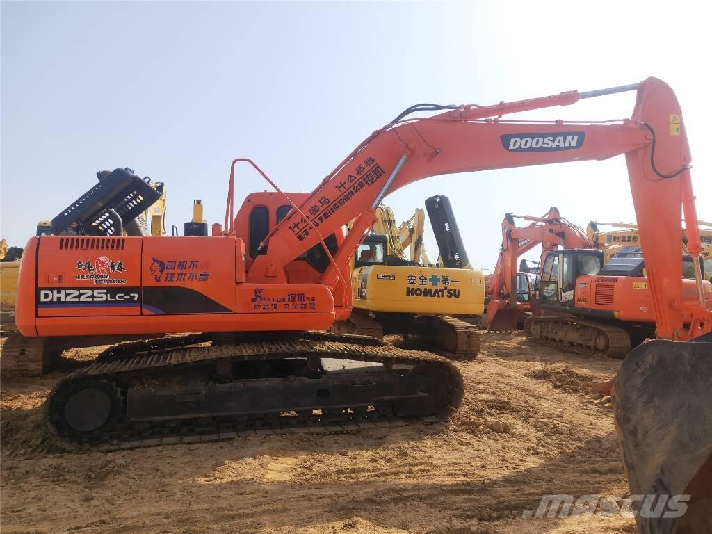 Doosan DH225LC-7 Lánctalpas kotrók