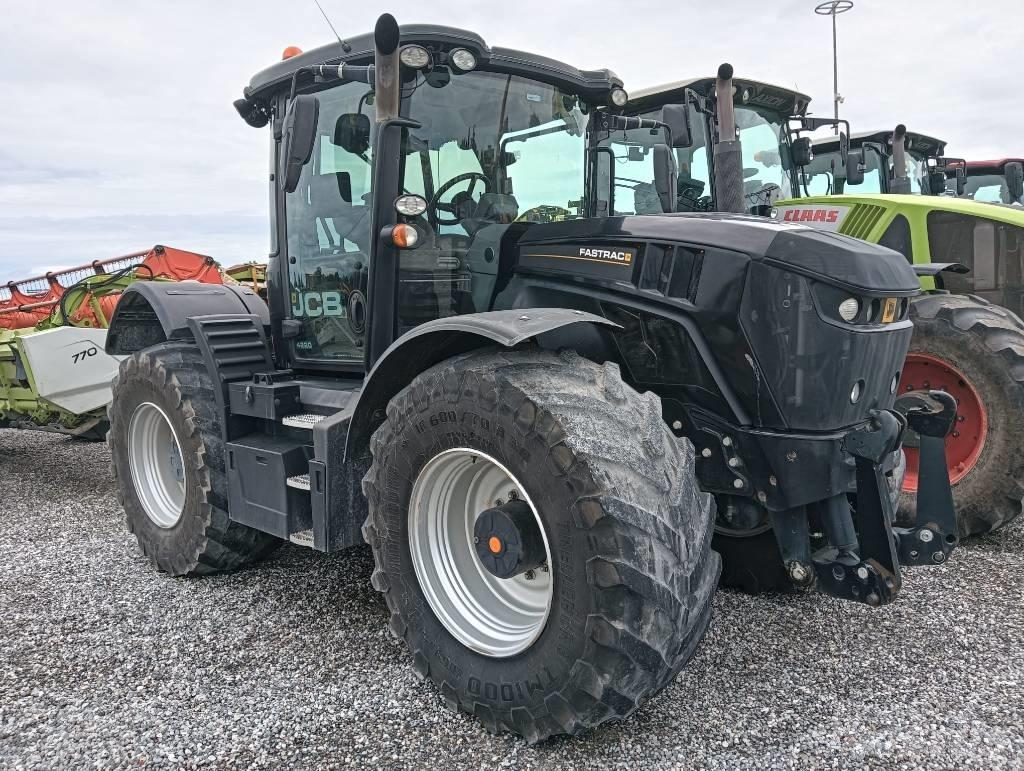 JCB Fastrac 4220 Traktorok