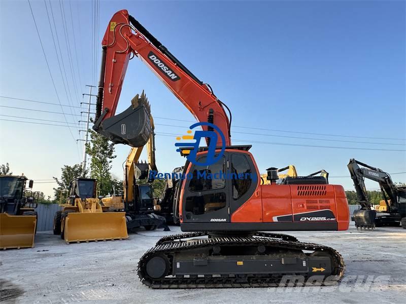 Doosan DX 225 LCA Lánctalpas kotrók
