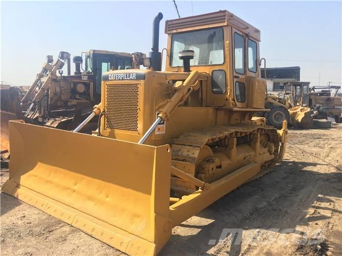 CAT D 6 D lánctalpas dózerek
