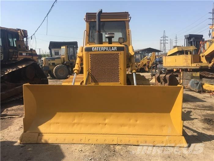 CAT D 6 D lánctalpas dózerek